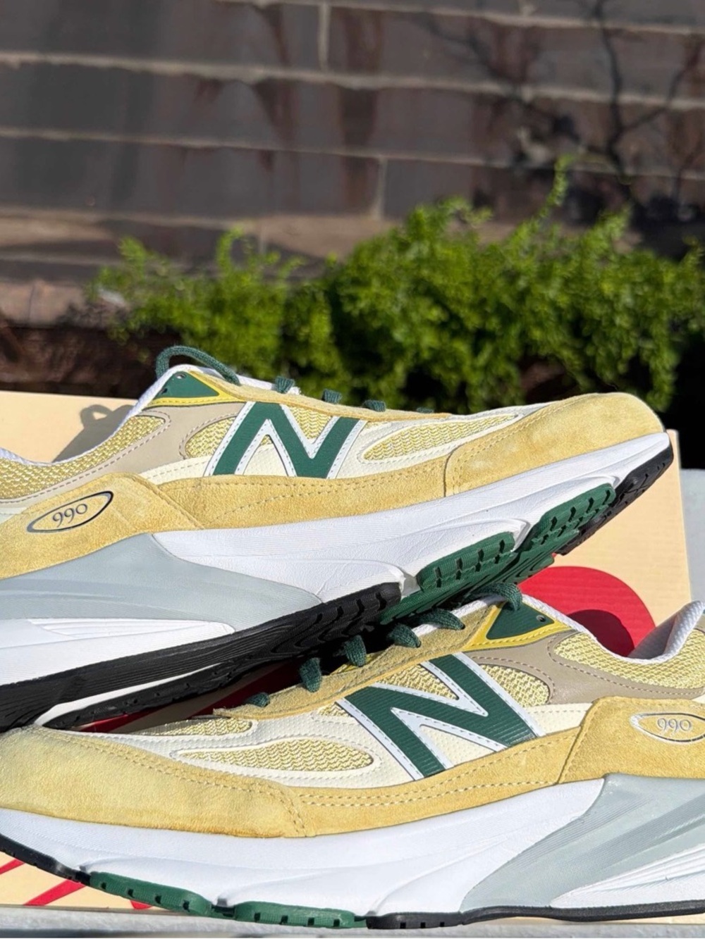 New Balance 990v6 Yellow & Green